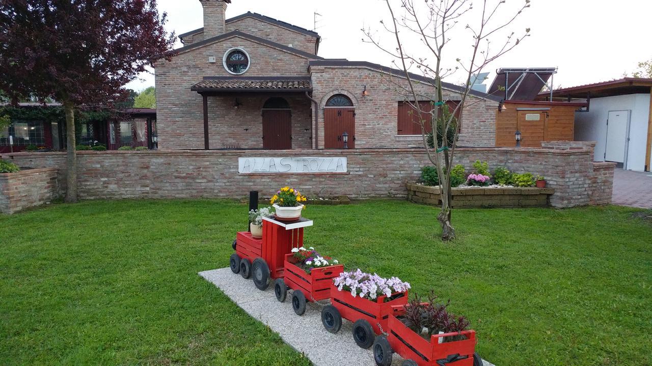 Agriturismo Alla Strozza Voghenza Екстериор снимка